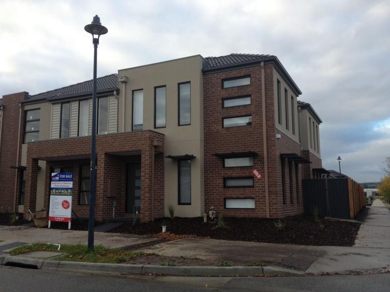 Lot 103 Stonebridge Lane, Pakenham VIC 3810