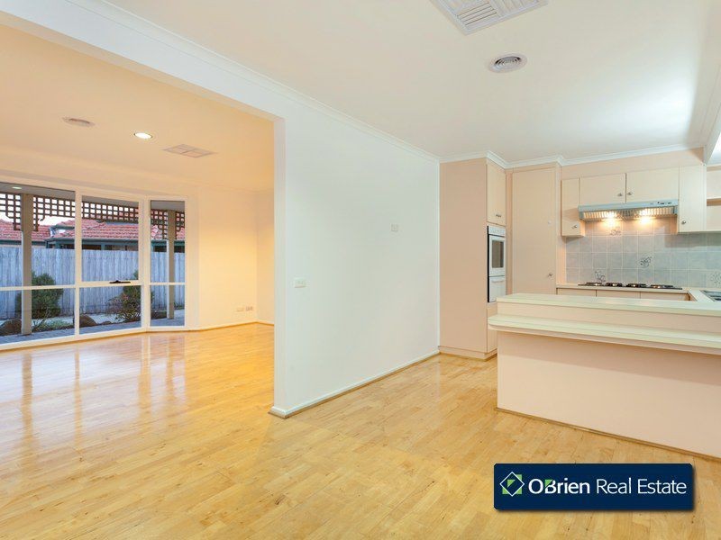 3 Debanne Court, Narre Warren VIC 3805