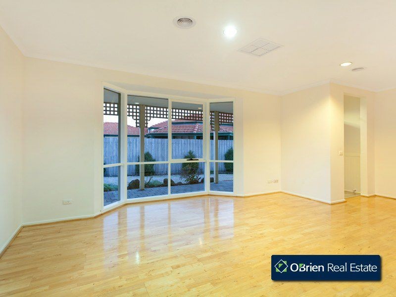 3 Debanne Court, Narre Warren VIC 3805