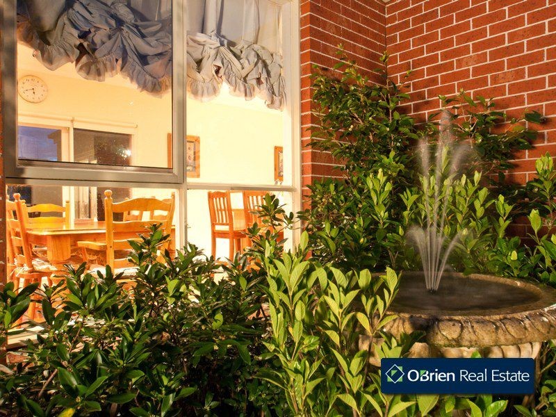 5 Kuranda Crescent, Berwick VIC 3806