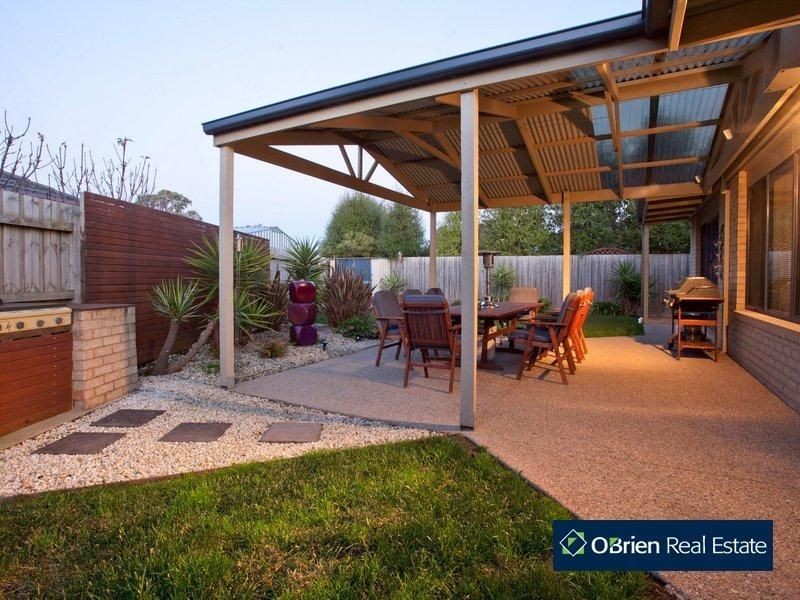 6 Harford Close, Lynbrook VIC 3975