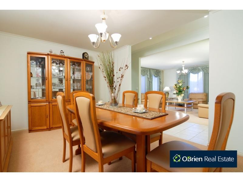 10 Warwick Court, Berwick VIC 3806