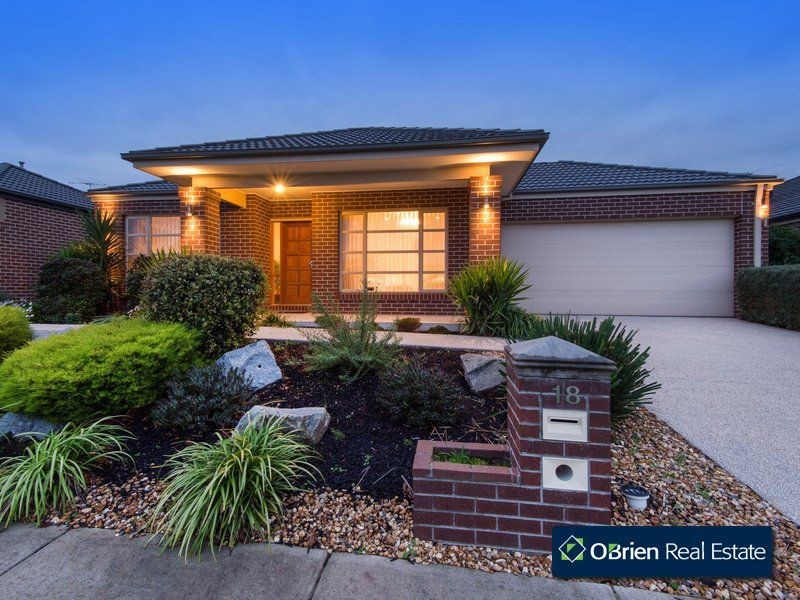 18 Stanhope Avenue, Berwick VIC 3806