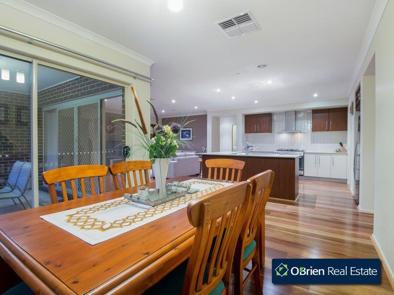 18 Stanhope Avenue, Berwick VIC 3806