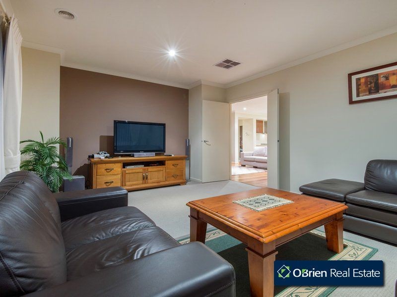 18 Stanhope Avenue, Berwick VIC 3806