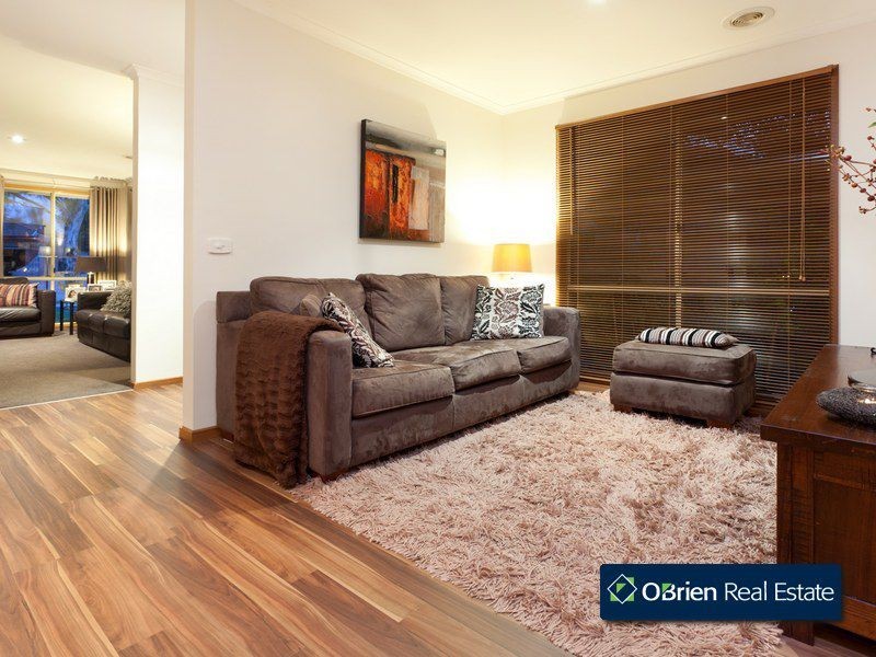 9 Rupertswood Rise, Narre Warren South VIC 3805