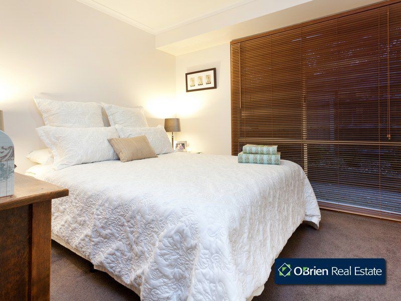 9 Rupertswood Rise, Narre Warren South VIC 3805