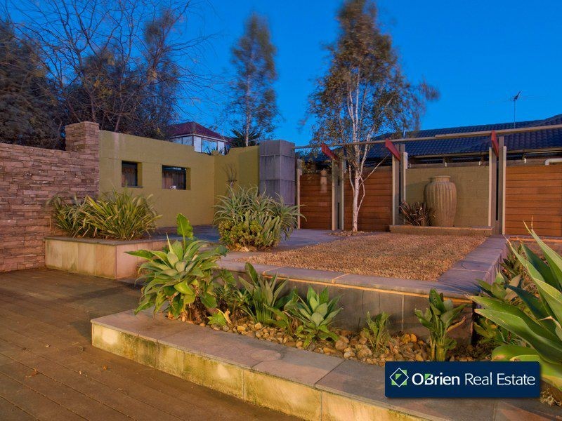 1 Clendon Street, Berwick VIC 3806