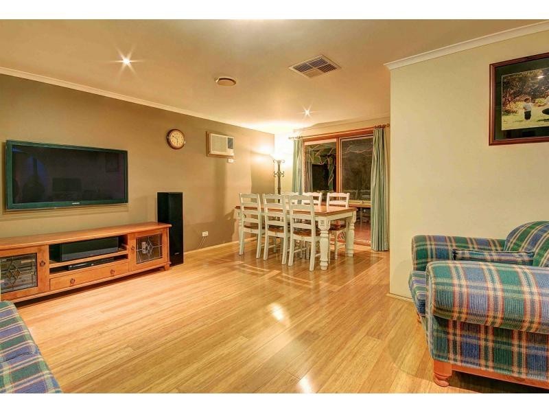 31 Willislie Crescent, Berwick VIC 3806