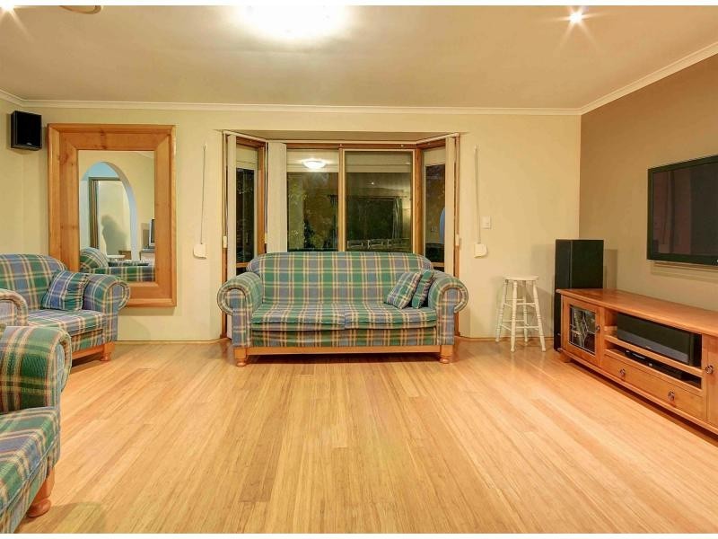 31 Willislie Crescent, Berwick VIC 3806