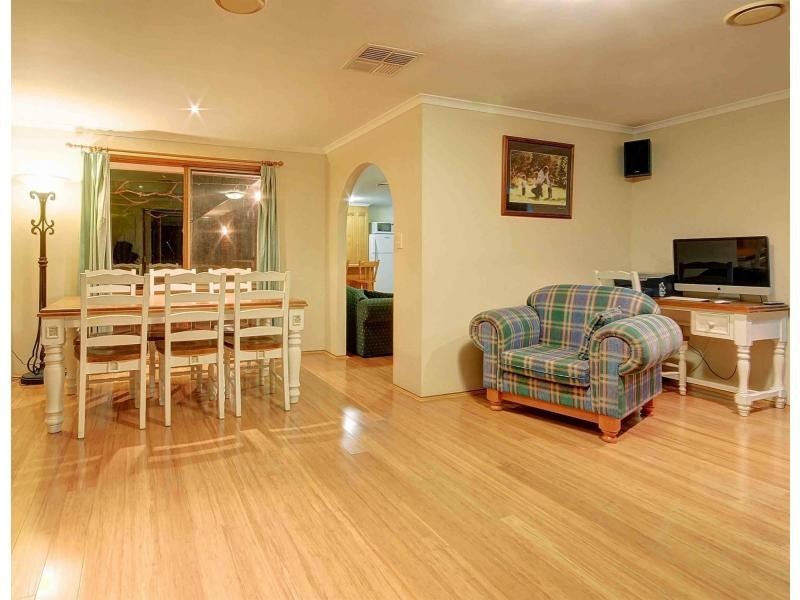 31 Willislie Crescent, Berwick VIC 3806