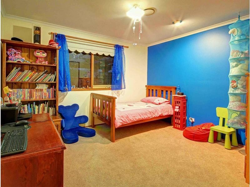 31 Willislie Crescent, Berwick VIC 3806