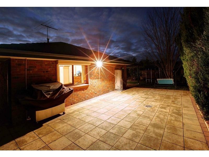 31 Willislie Crescent, Berwick VIC 3806