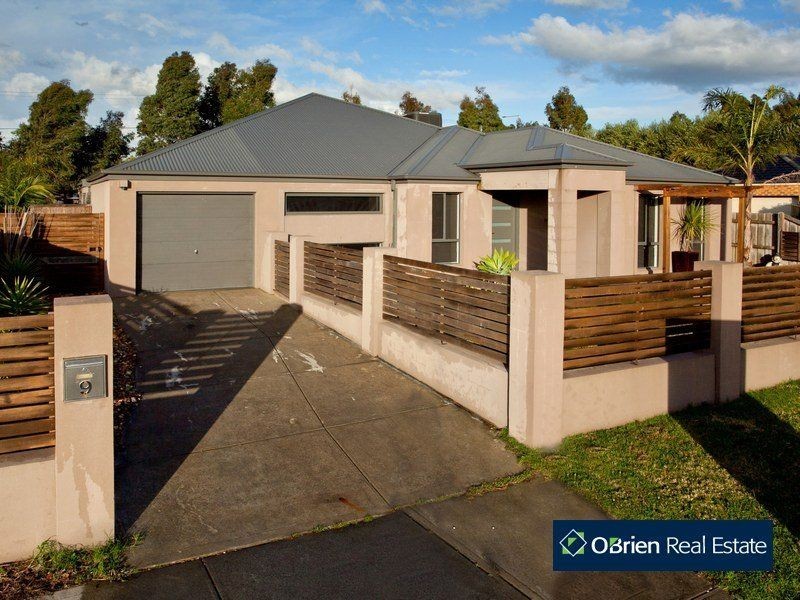 9 Minak Close, Narre Warren South VIC 3805