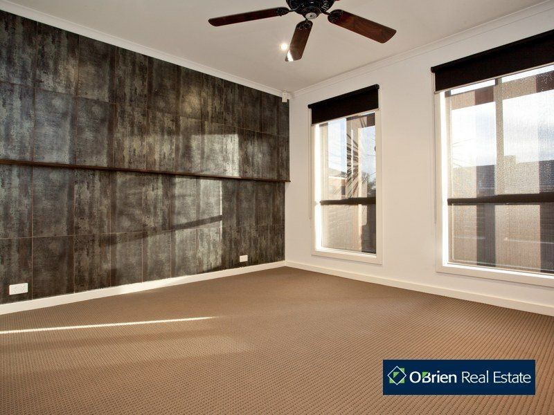 9 Minak Close, Narre Warren South VIC 3805