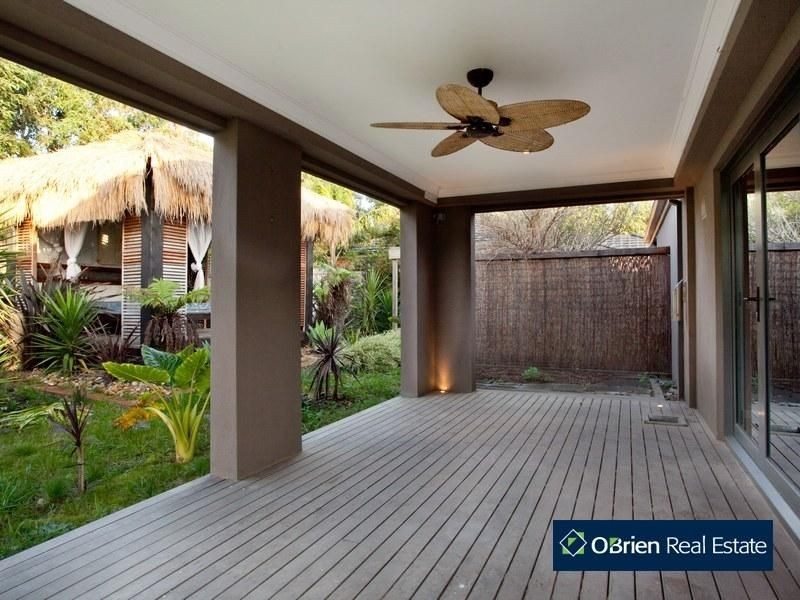 9 Minak Close, Narre Warren South VIC 3805