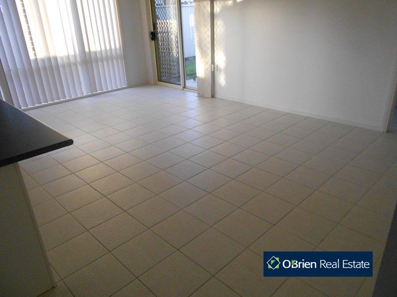 7 Wonboyn Close, Pakenham VIC 3810
