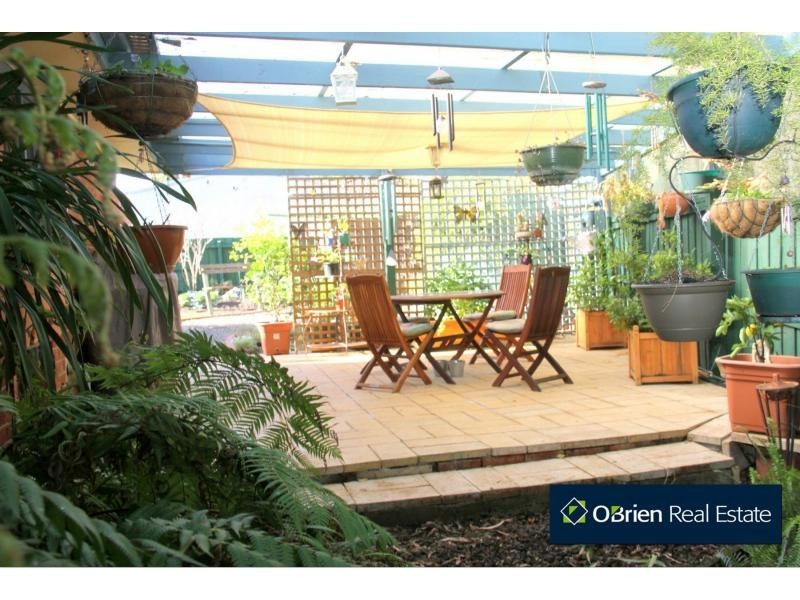 30 Leonard Avenue, Berwick VIC 3806