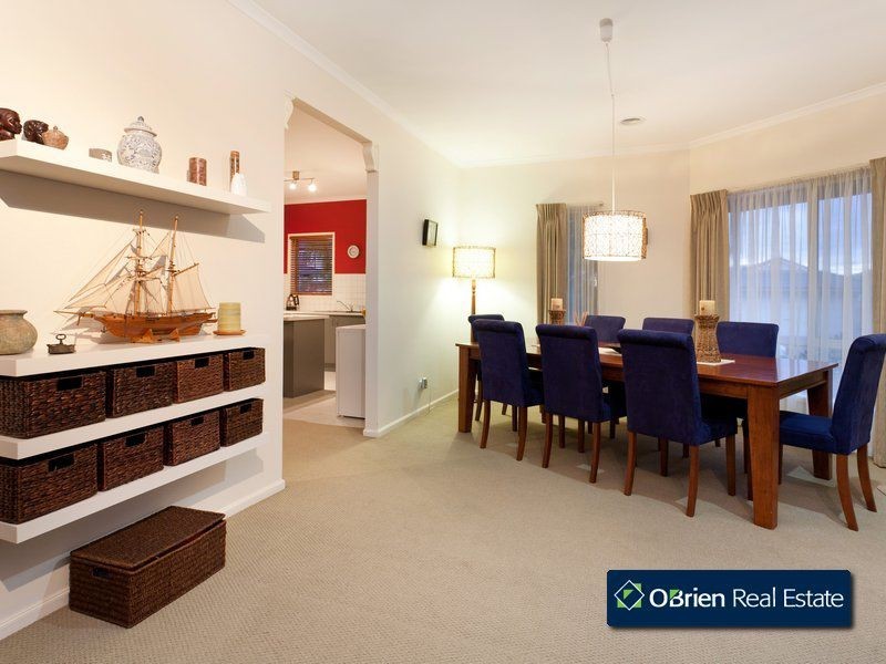 8 Gellibrand Court, Berwick VIC 3806