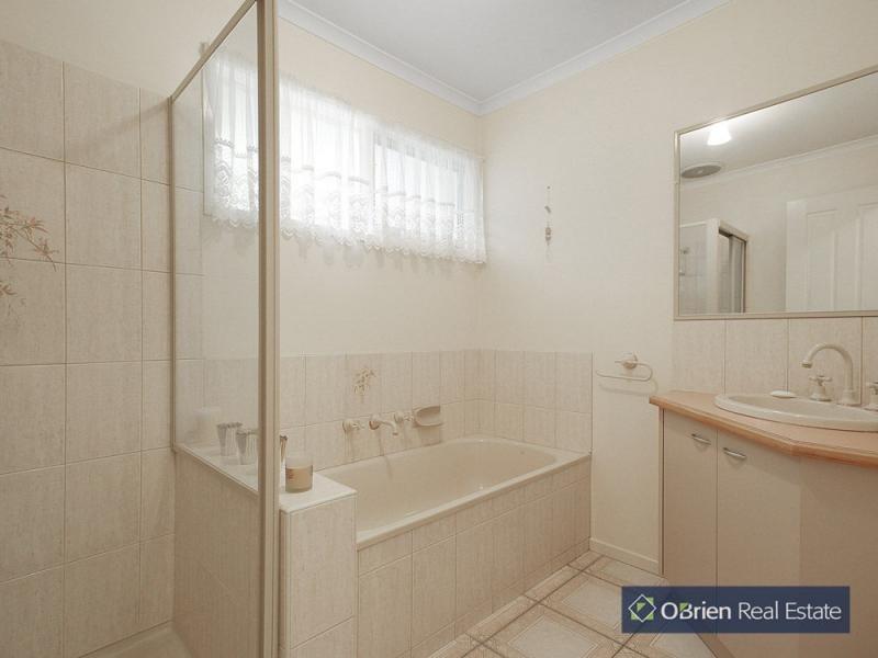 101 Saffron Drive, Narre Warren VIC 3805