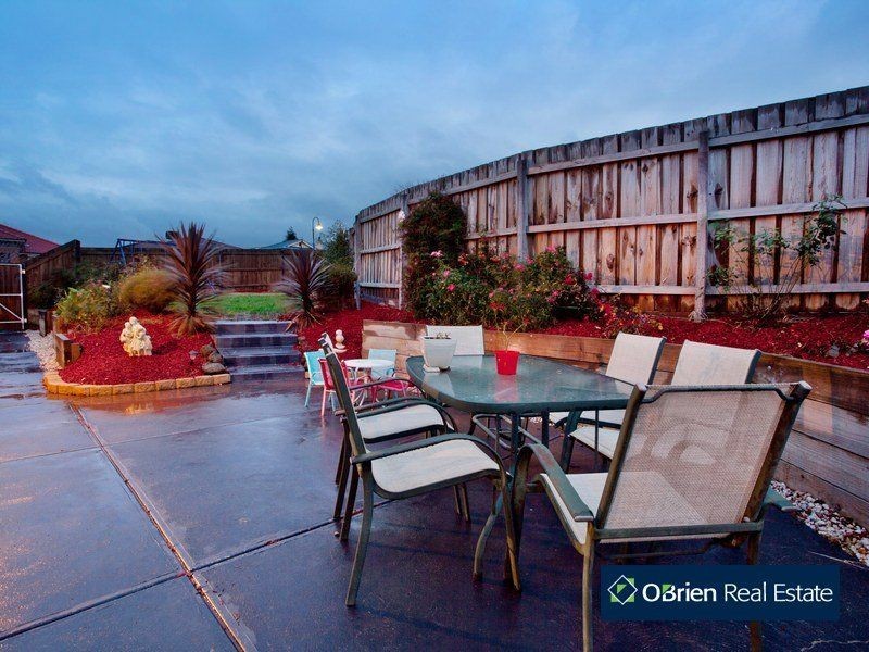 12 Wildflower Crescent, Narre Warren South VIC 3805