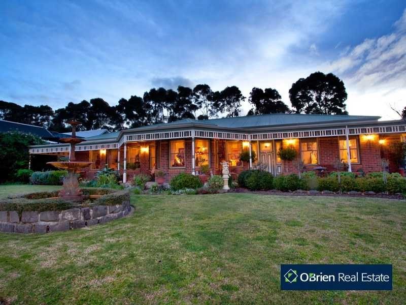17-18 Moonbeam Close, Narre Warren South VIC 3805