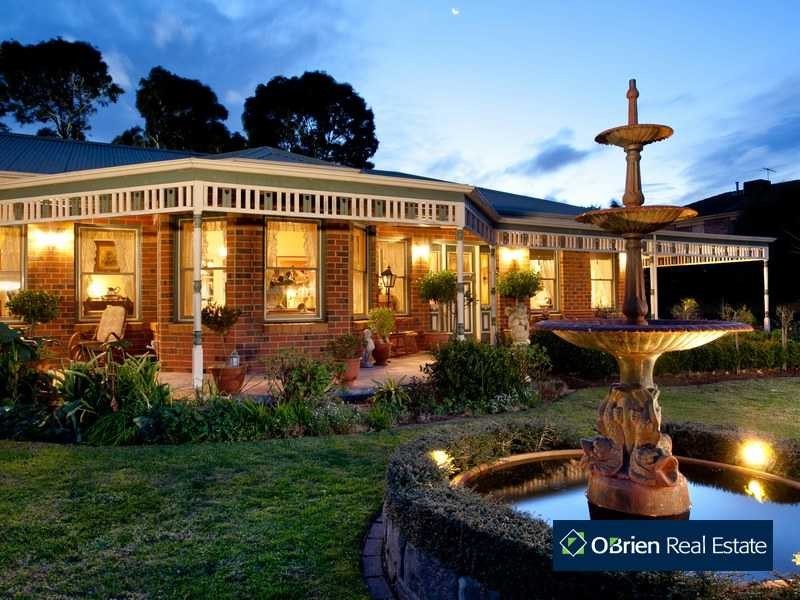 17-18 Moonbeam Close, Narre Warren South VIC 3805