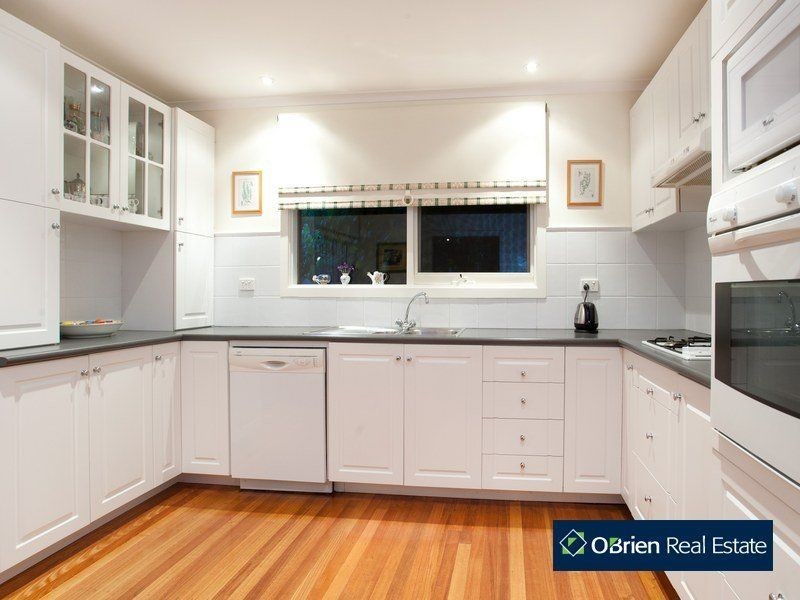 11 Finsbury Court, Dandenong North VIC 3175