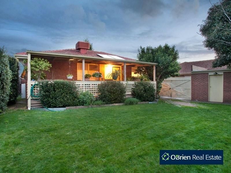 11 Finsbury Court, Dandenong North VIC 3175