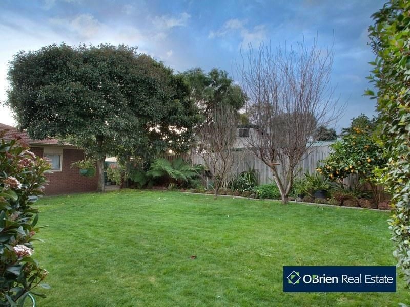11 Finsbury Court, Dandenong North VIC 3175