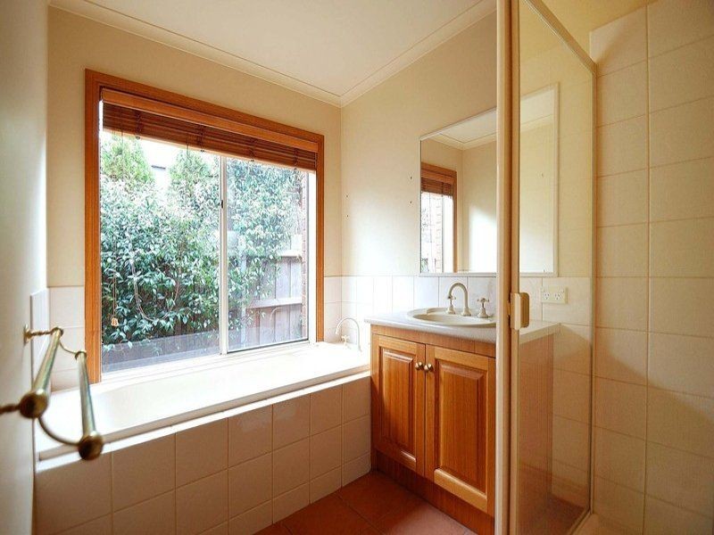 75 Streeton Way, Berwick VIC 3806