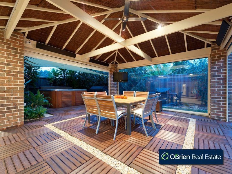 24 Moondarra Drive, Berwick VIC 3806