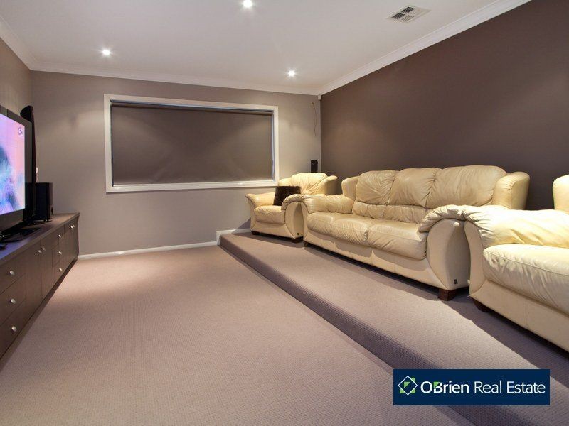 4 Hereford Close, Berwick VIC 3806