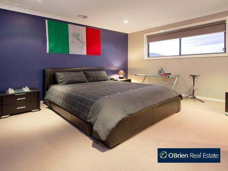 4 Hereford Close, Berwick VIC 3806