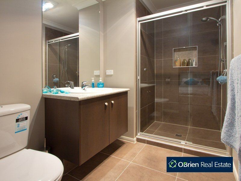 4 Hereford Close, Berwick VIC 3806