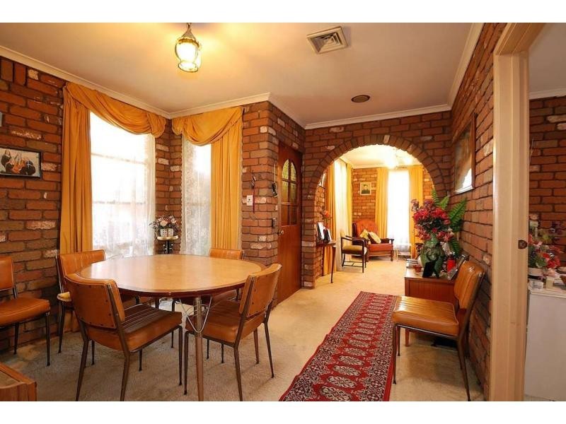 22 Meadow Wood Walk, Narre Warren VIC 3805