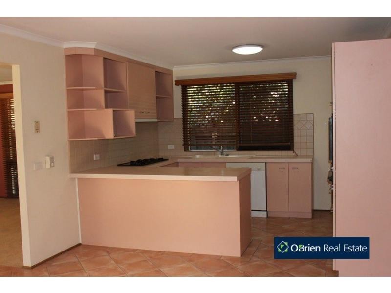 2 Willunga Court, Berwick VIC 3806