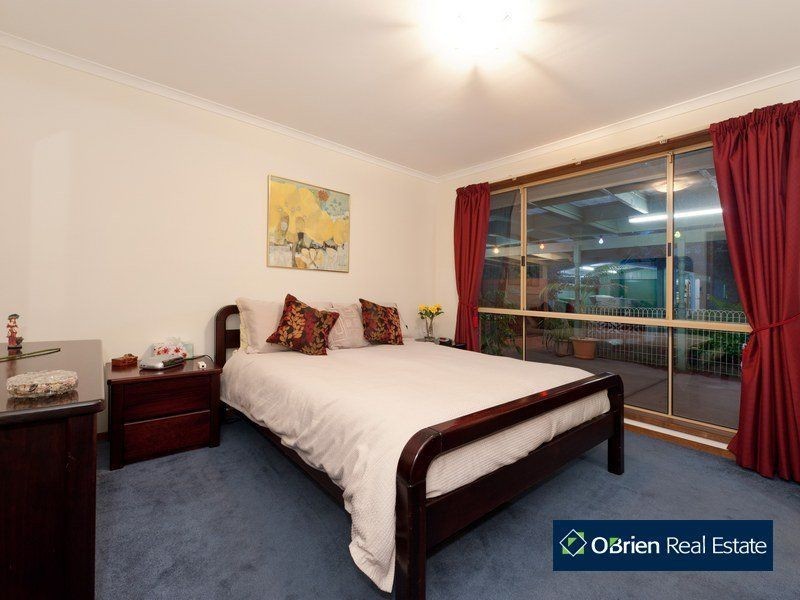 73 Cheviot Avenue, Berwick VIC 3806