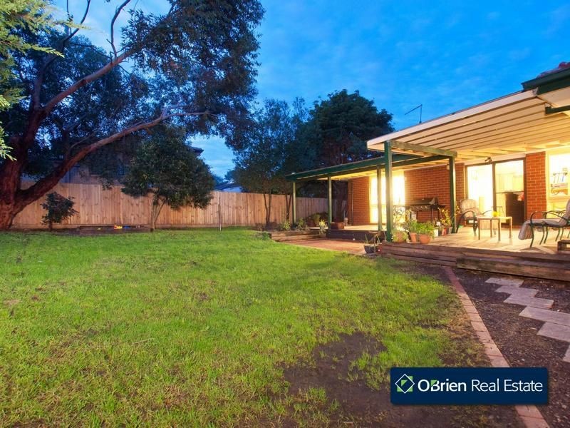 3 Neagle Mews, Berwick VIC 3806