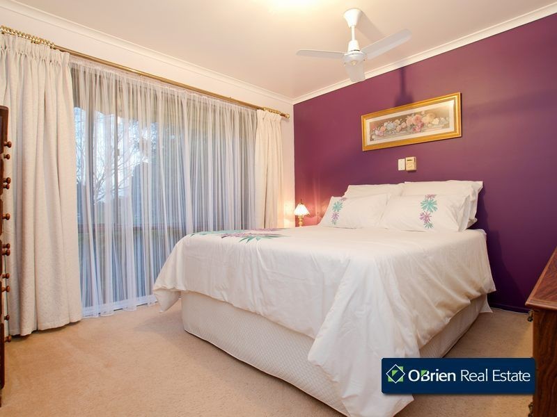 18 Chomley Street, Cranbourne VIC 3977