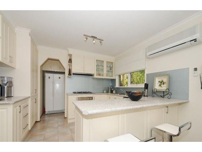 11 Glenbourne Road, Cranbourne VIC 3977