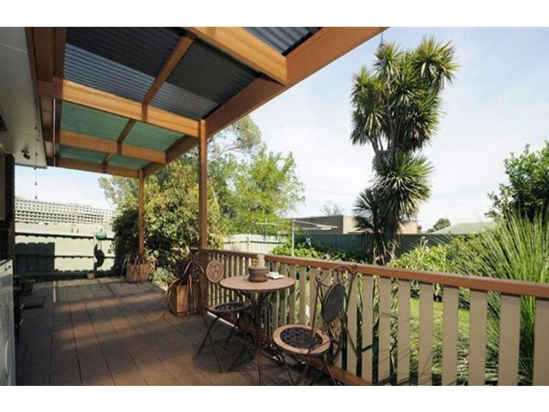 11 Glenbourne Road, Cranbourne VIC 3977