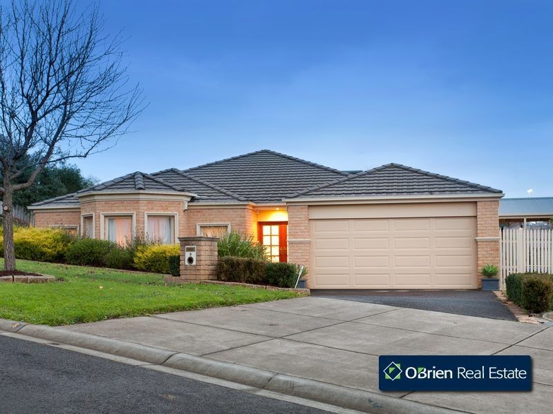 8 Jones Court, Beaconsfield VIC 3807