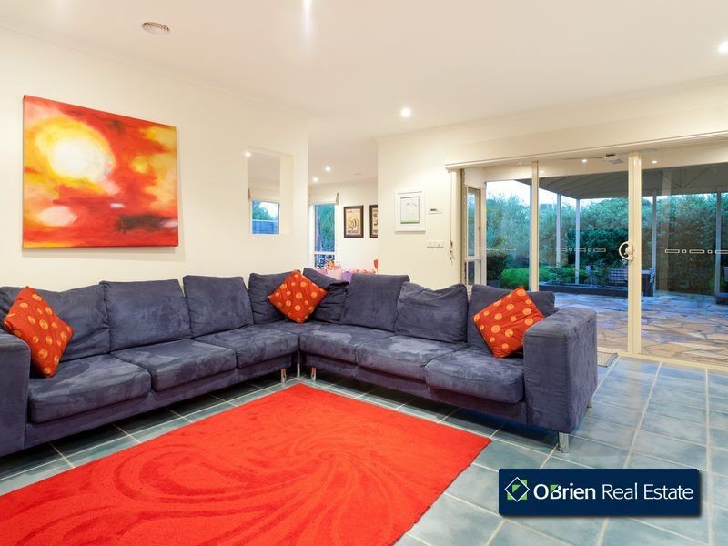 8 Jones Court, Beaconsfield VIC 3807
