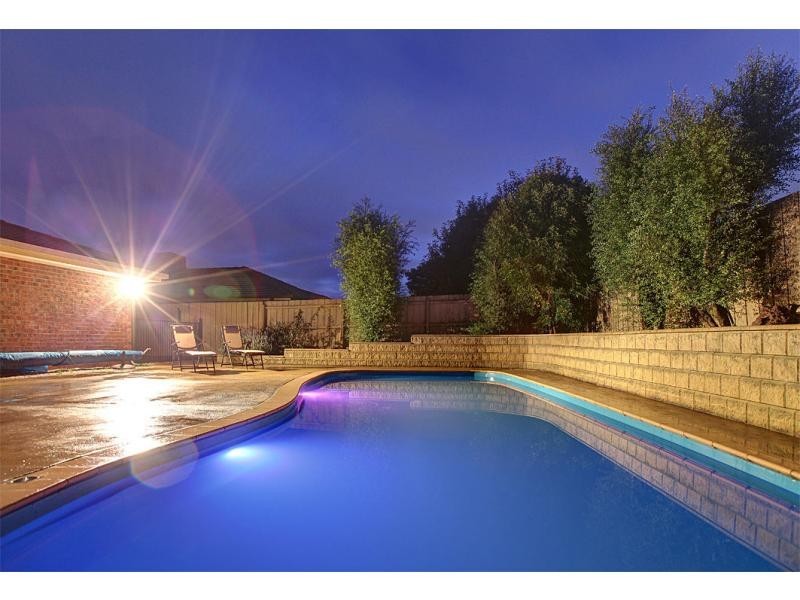 12 Balanka Court, Berwick VIC 3806