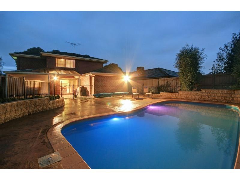 12 Balanka Court, Berwick VIC 3806