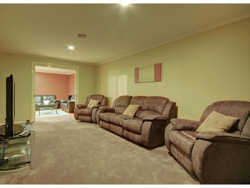 12 Balanka Court, Berwick VIC 3806