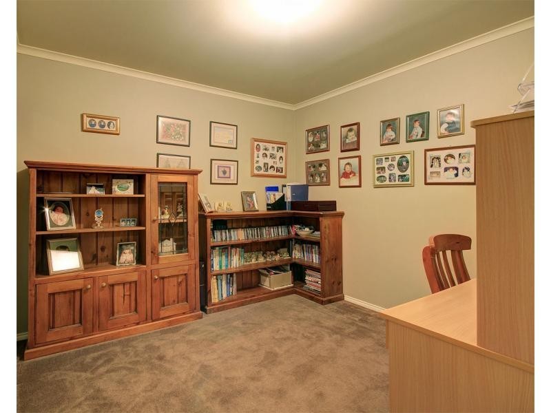 12 Balanka Court, Berwick VIC 3806