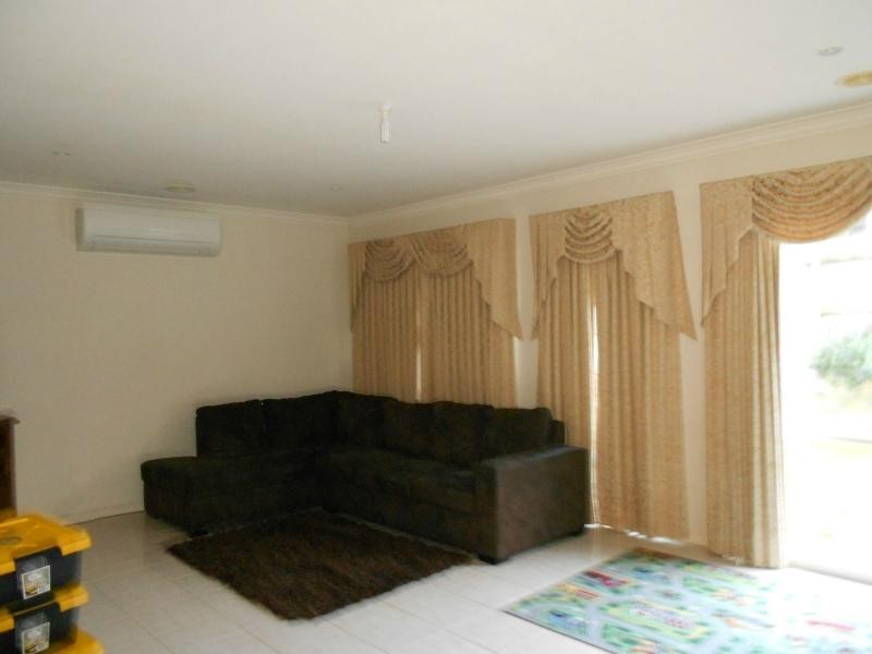 94 Golf Links Road, Berwick VIC 3806