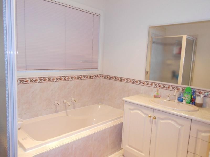 94 Golf Links Road, Berwick VIC 3806